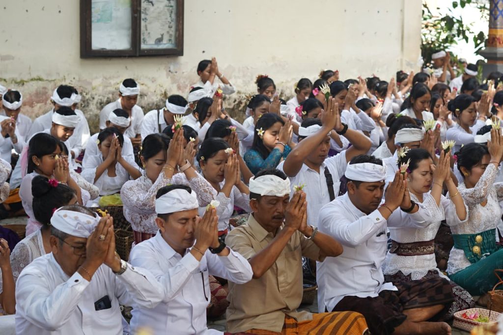 Tumpek Landep: Tradisi Penyucian dan Ketajaman Pikiran